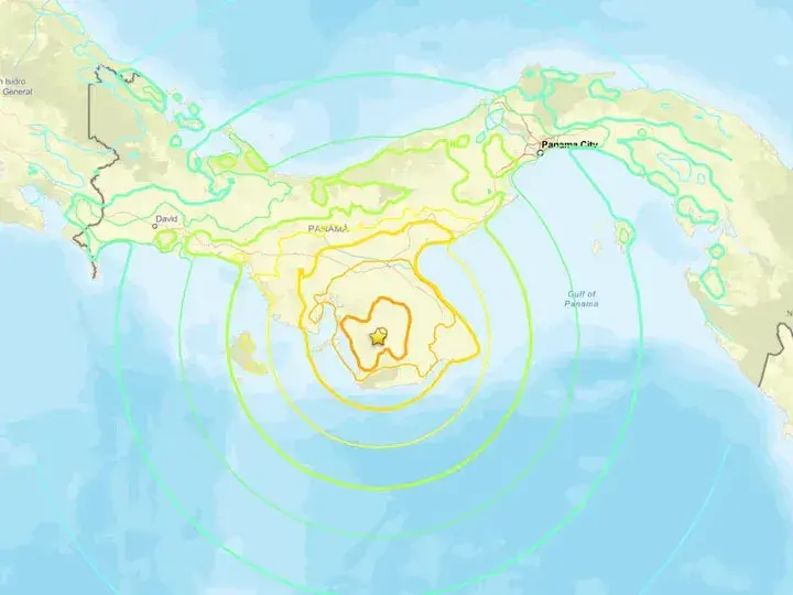 Un potente sismo sacudió Panamá y activó alertas por tsunami en el Pacífico