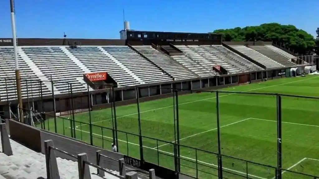 Se suspendió la reunión por la vuelta del público a las canchas y los hinchas deben seguir esperando en la Provincia