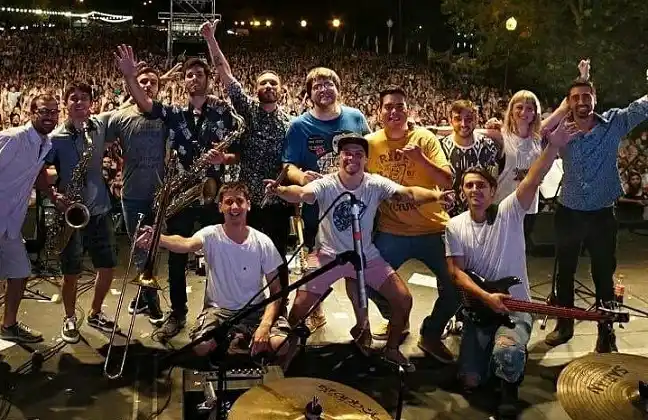 Divina Ciencia festeja sus 8 años en el Teatro Gualeguaychú