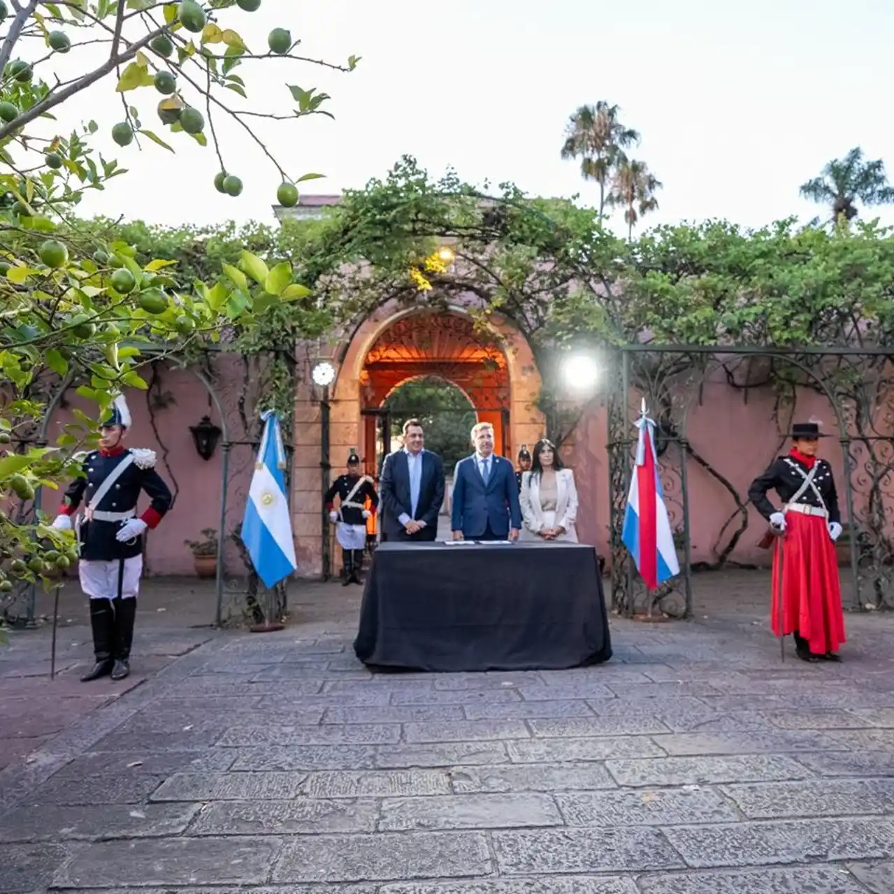 Nación y Provincia firmaron un acuerdo para poner en valor el Palacio San José, emblema de la organización nacional