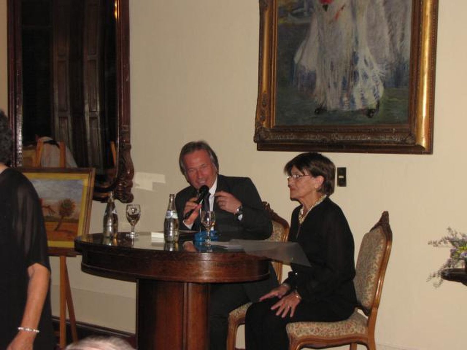 Presentaron “Mi libro de otoño” de M. Tamaño