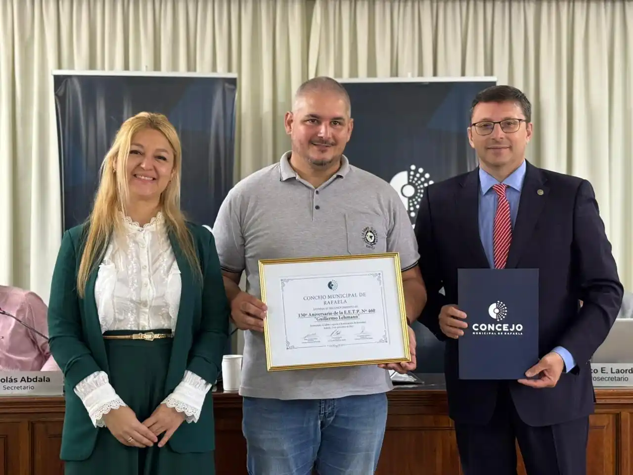 El Concejo Municipal trasladó su sesión a la escuela Guillermo Lehmann - 1