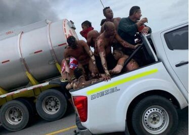 Siete muertos y 50 heridos deja explosión de camión cargado con combustible en la vía Barranquilla-Ciénaga