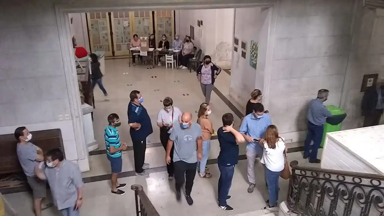 Sin inconvenientes, comenzaron las elecciones en Entre Ríos