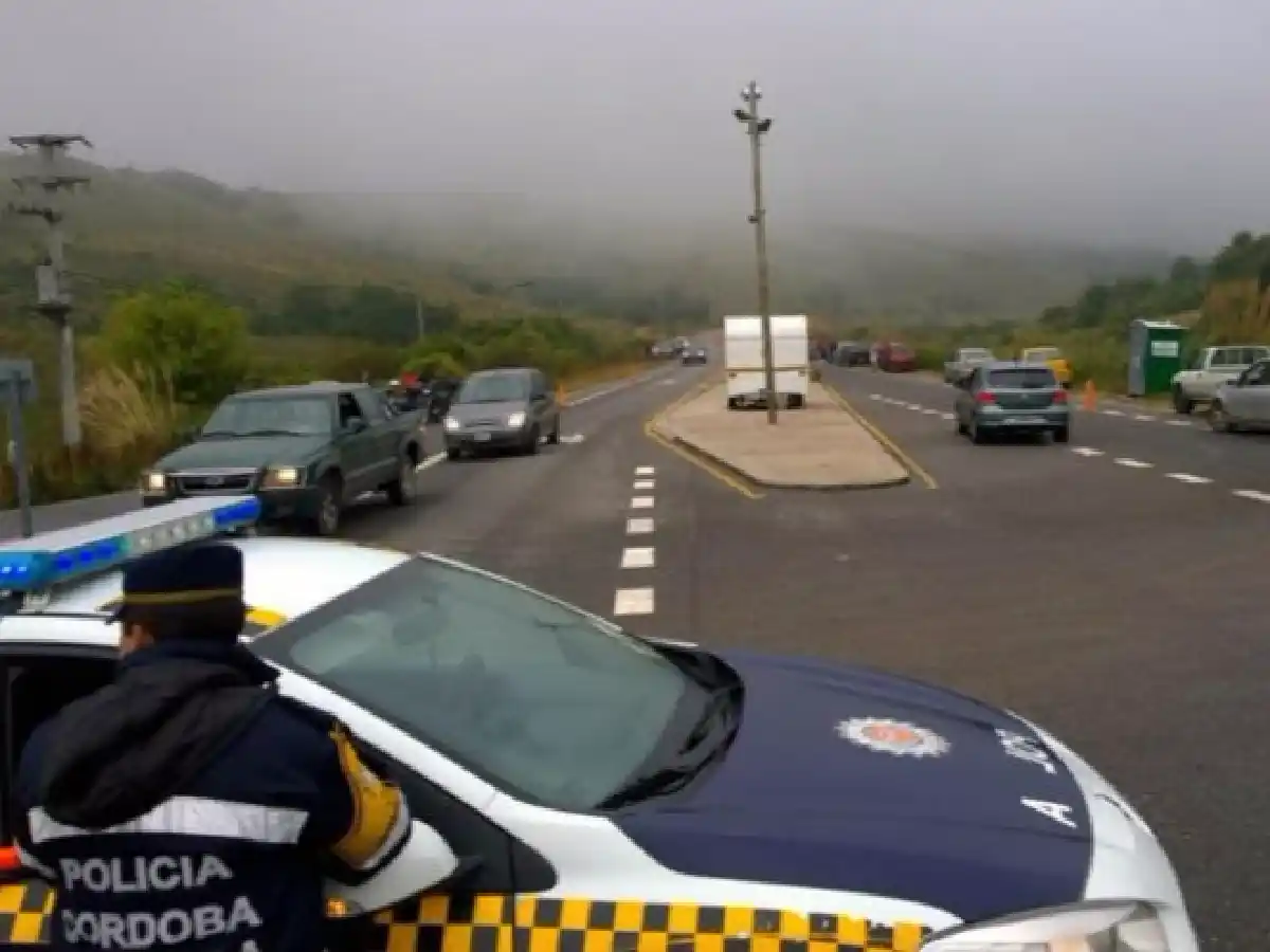 Está cerrado el Camino del Cuadrado por neblina y lluvia