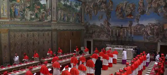 CARDENALES comienzan el CÓNCLAVE para elegir al nuevo papa (+Detalles)