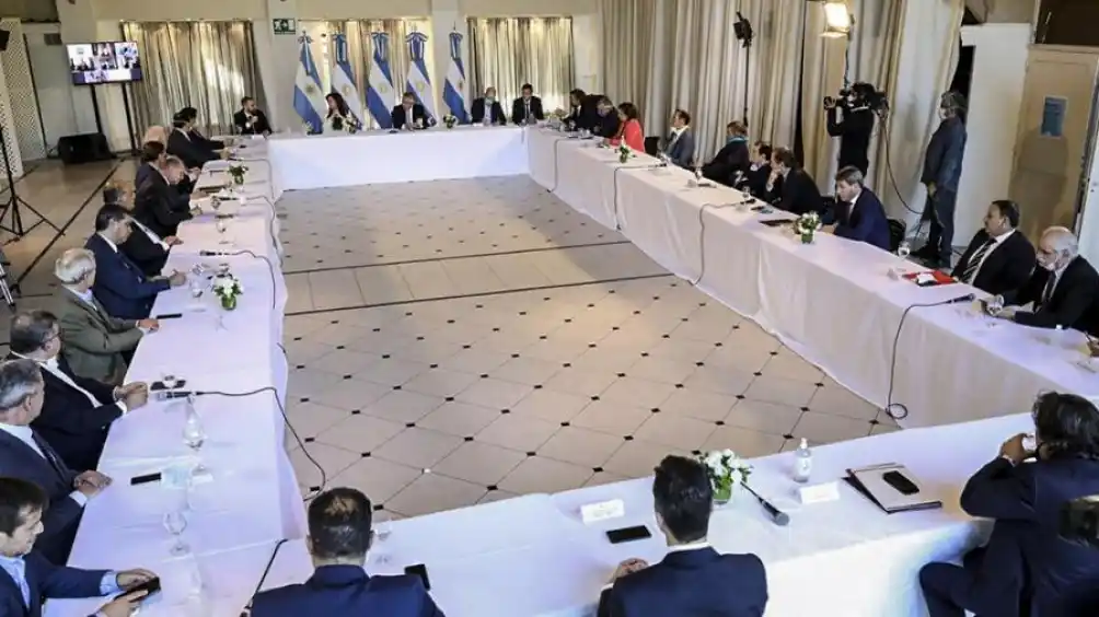 El Gobierno propuso pagarles la deuda a los bonistas en tres años con una quita del 62% en los intereses