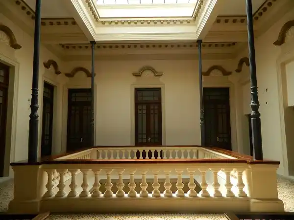 Restauraron el hall del Concejo Deliberante