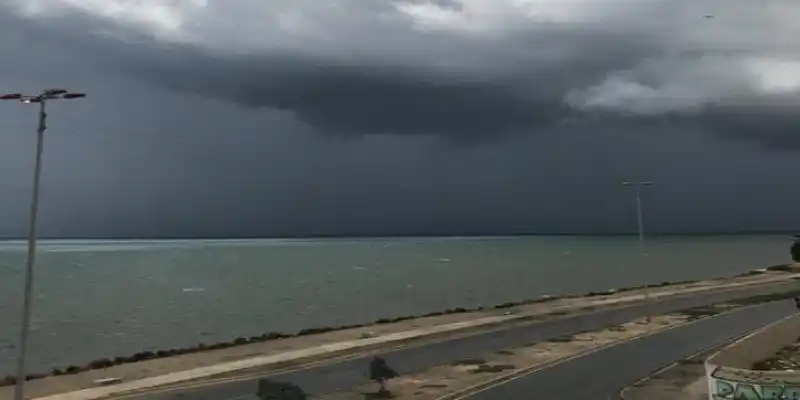 Los efectos de Gonzalo: llueve fuerte  en Sucre y Nueva Esparta (+Video)