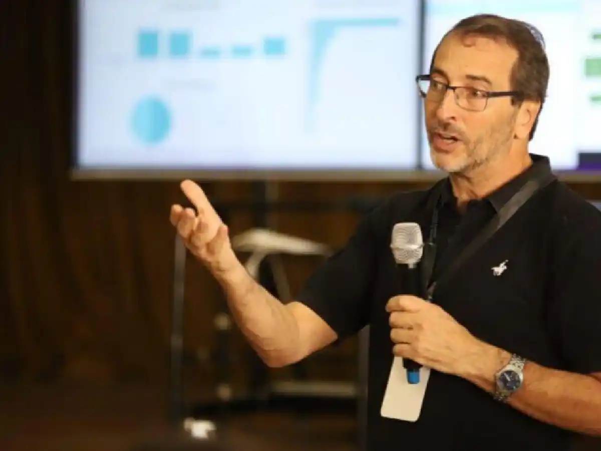 Desde el COE estiman que el pico de contagios llegará a mediados de agosto