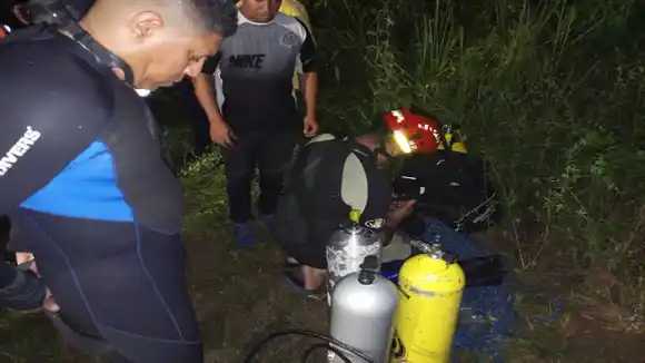 Buscan a menor que cayó en la Laguna Negra de La Bonita en Caracas