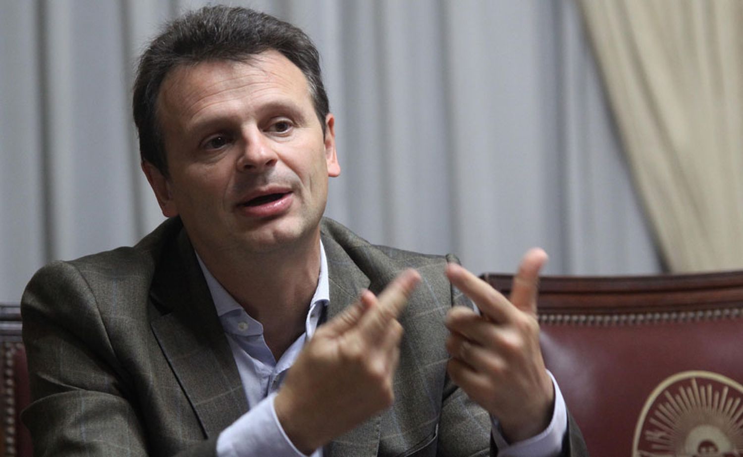 Denuncia de coimas en la Municipalidad de La Plata: Para Gabriel Bruera "es una campaña política"