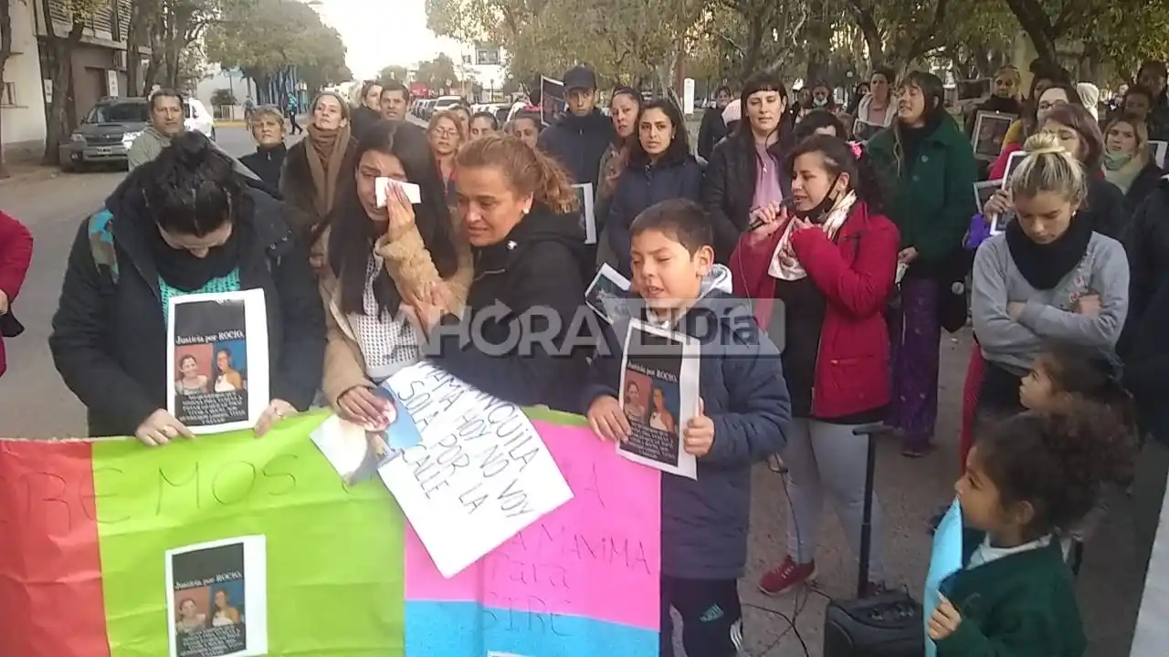 Marcharon por Justicia para la víctima de 15 puñaladas y la mujer desfigurada