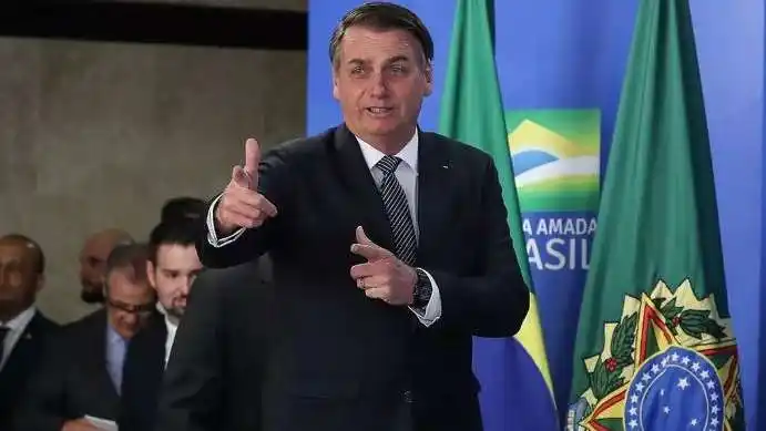 Bolsonaro vuelve al quirófano