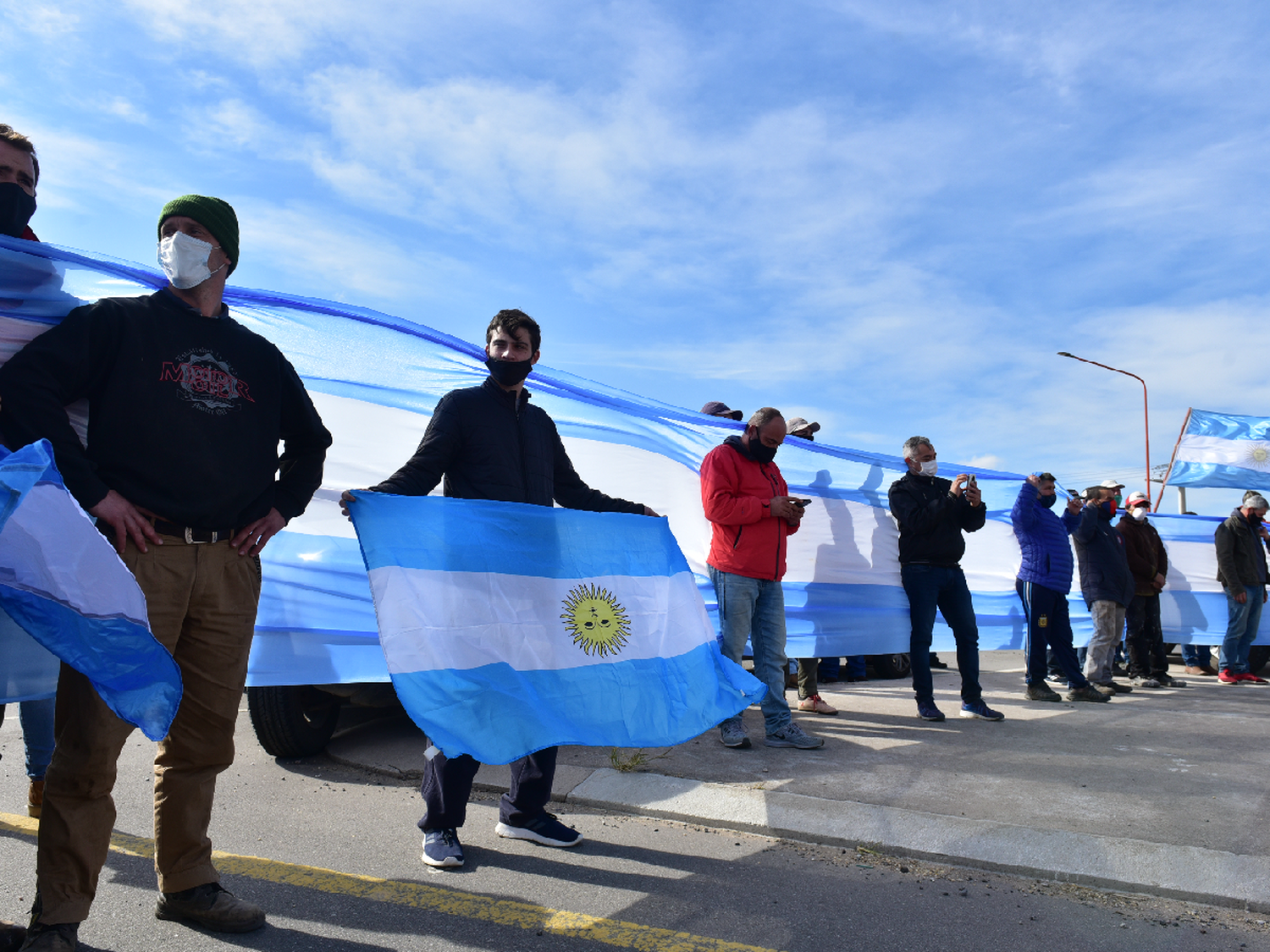   “Camionetazo” y “bocinazos”, el piquete del campo contra Fernández   