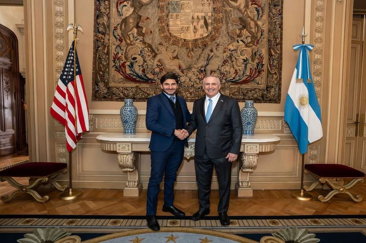 Pullaro se reunió este jueves con el embajador de Estados Unidos en Argentina, Marc Stanley, en la sede diplomática estadounidense en la Ciudad de Buenos Aires. Foto: Gentileza.