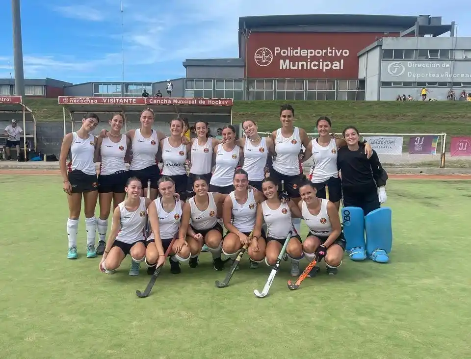 Banade de Martínez se quedó con la anterior Copa Necochea de hockey