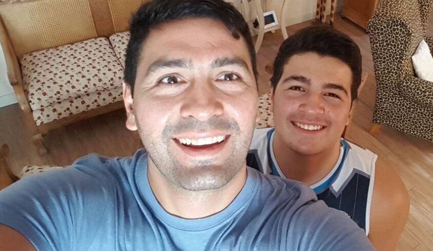 Leo Gutiérrez y su hijo compartieron la última gira de Peñarol