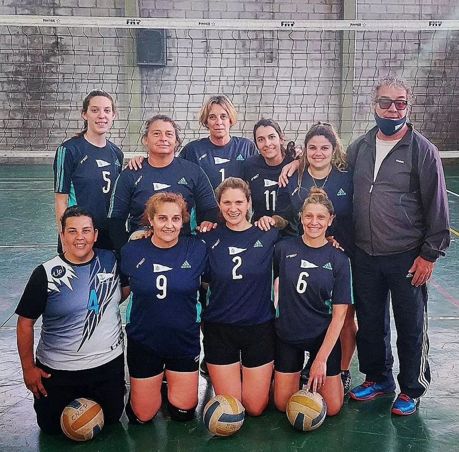 El maxivóley femenino de Náutico, imparable en Pilar