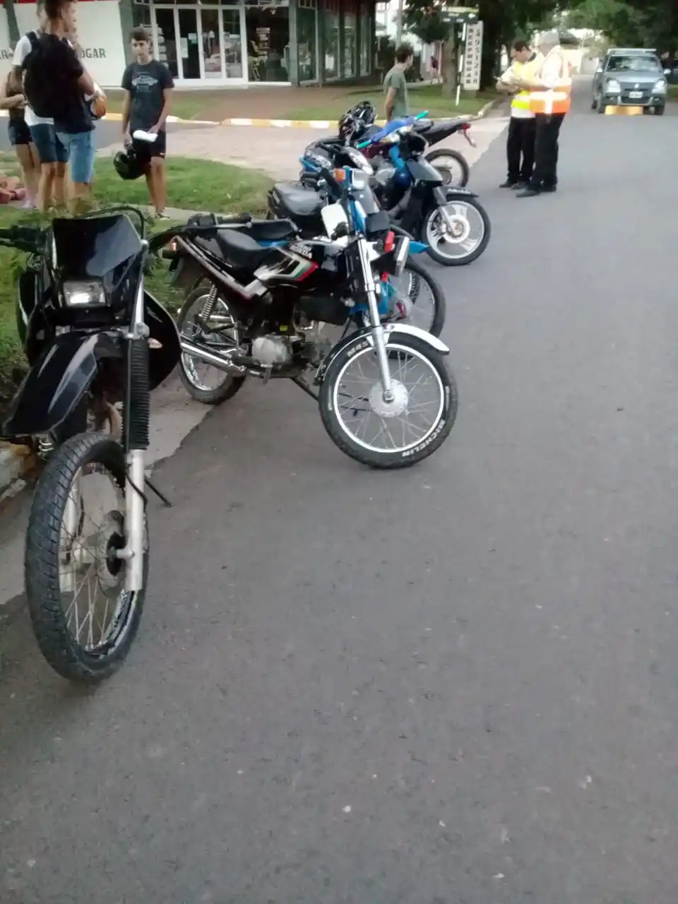 Retienen siete motocicletas en operativo vehicular