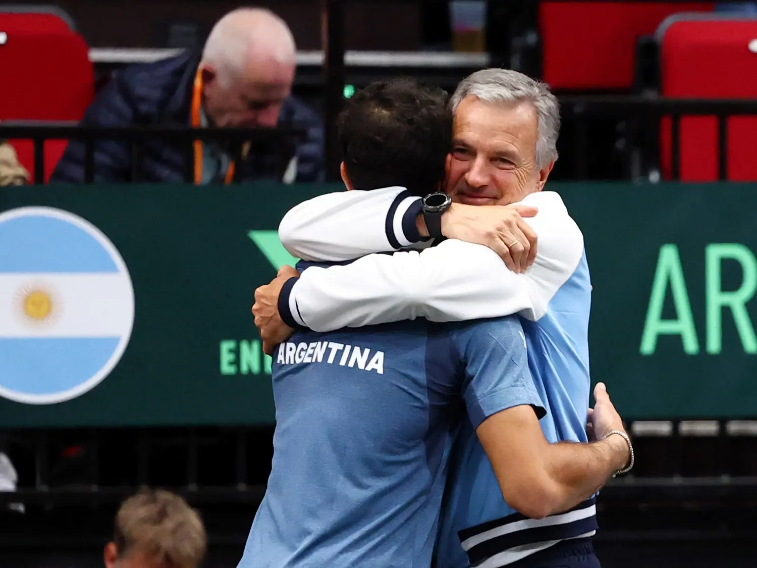 El rafaelino Javier Frana celebrando junto a Zeballos la claisifcación a las Finales de la Davis 2025.