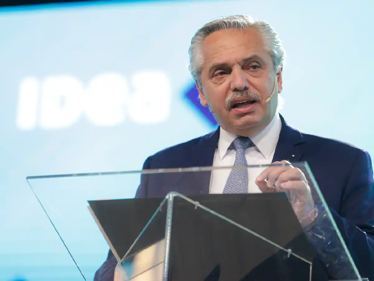 Alberto Fernández:  "la prohibición de despidos y la doble indemnización no van a sostenerse en el tiempo"