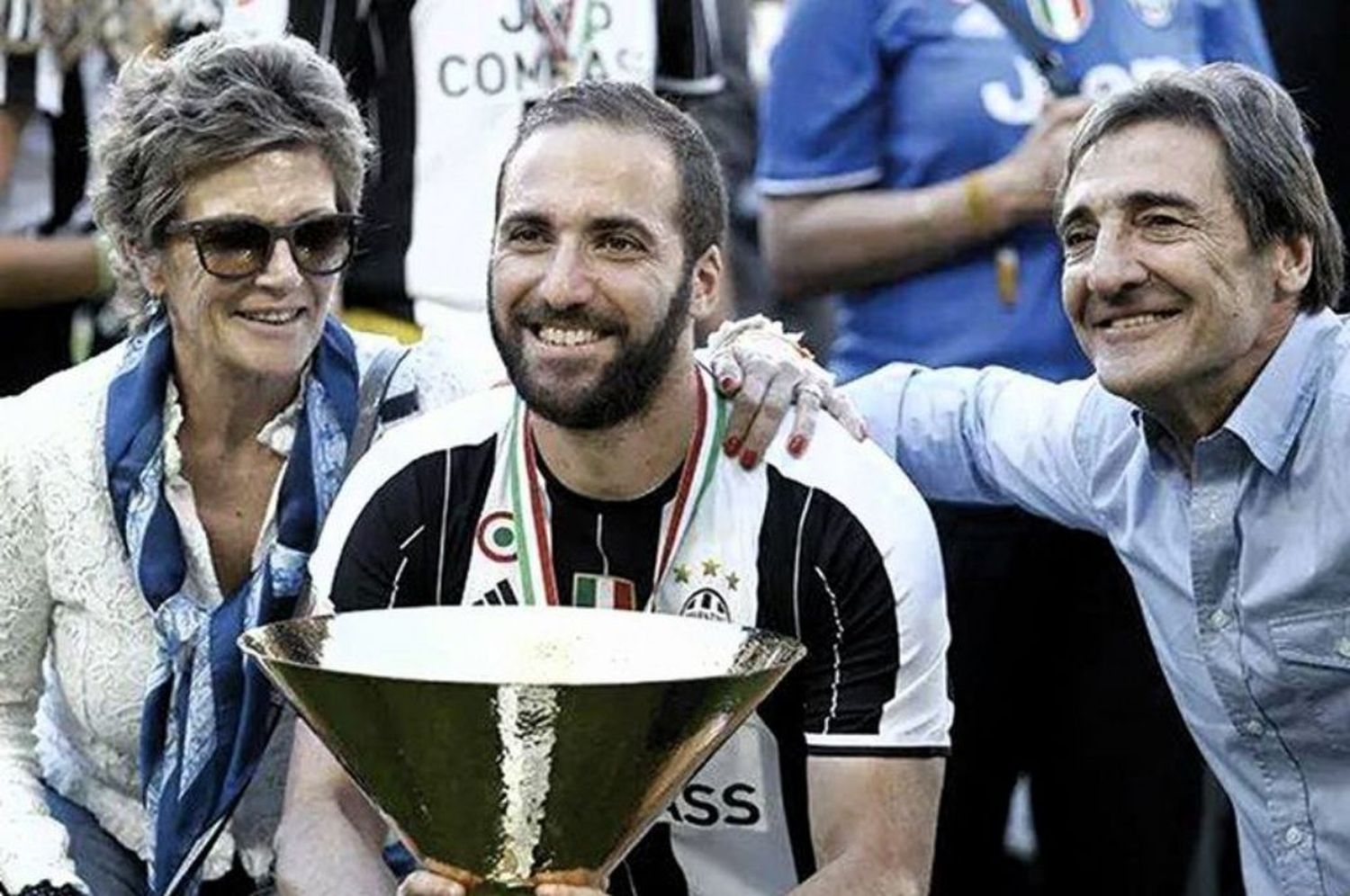 Falleció la madre de Gonzalo Higuaín