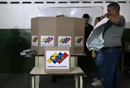 ELECTORES sin acceso a validar los votos en los centros electorales de algunas zonas de Caracas (+Reportes)