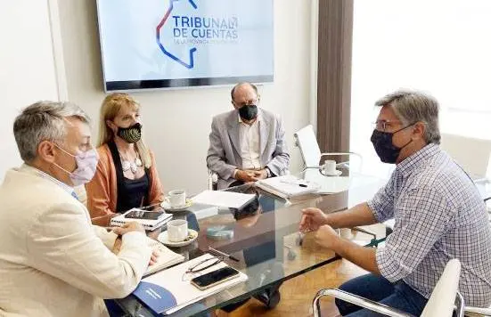 Para mejorar el control público El Tribunal de Cuentas establece pautas de trabajo con el Instituto del Seguro