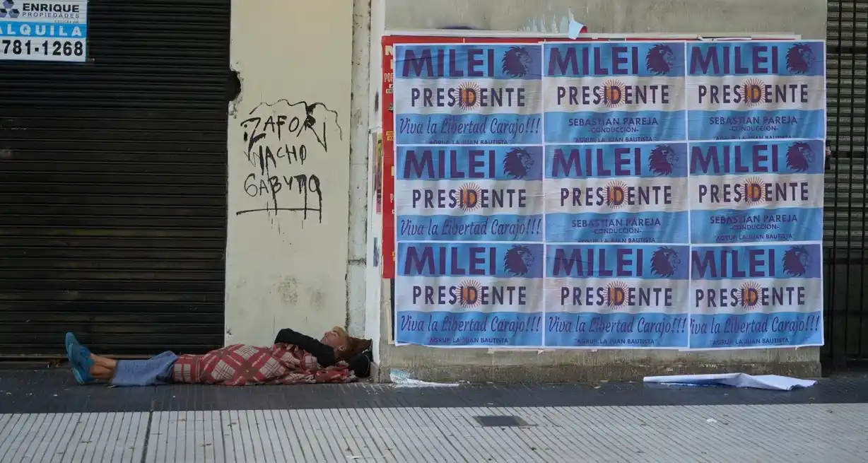 Según el INDEC, la pobreza en Argentina alcanzó al 38,1% de la población, es decir, 3,6 puntos porcentuales menos que el último registro de la gestión de Alberto Fernández. Foto: Archivo / Fernando Nicola.