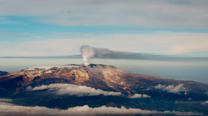 A PUNTO DE ESTALLAR: volcán nevado del Ruíz en Colombia registra señales de actividad sísmica