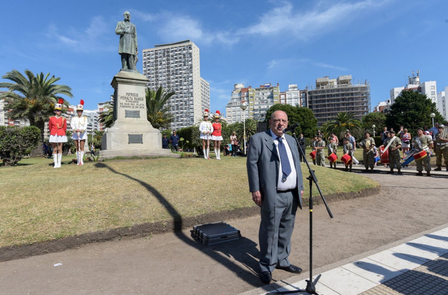 “Debemos trabajar por la grandeza y la felicidad de esta ciudad”