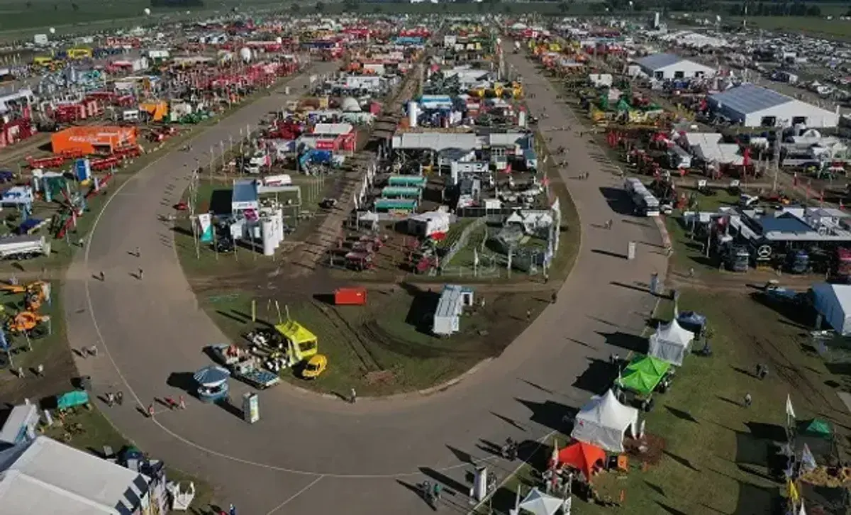 El nuevo acuerdo extiende la presencia de Expoagro hasta el año 2031 en San Nicolás.