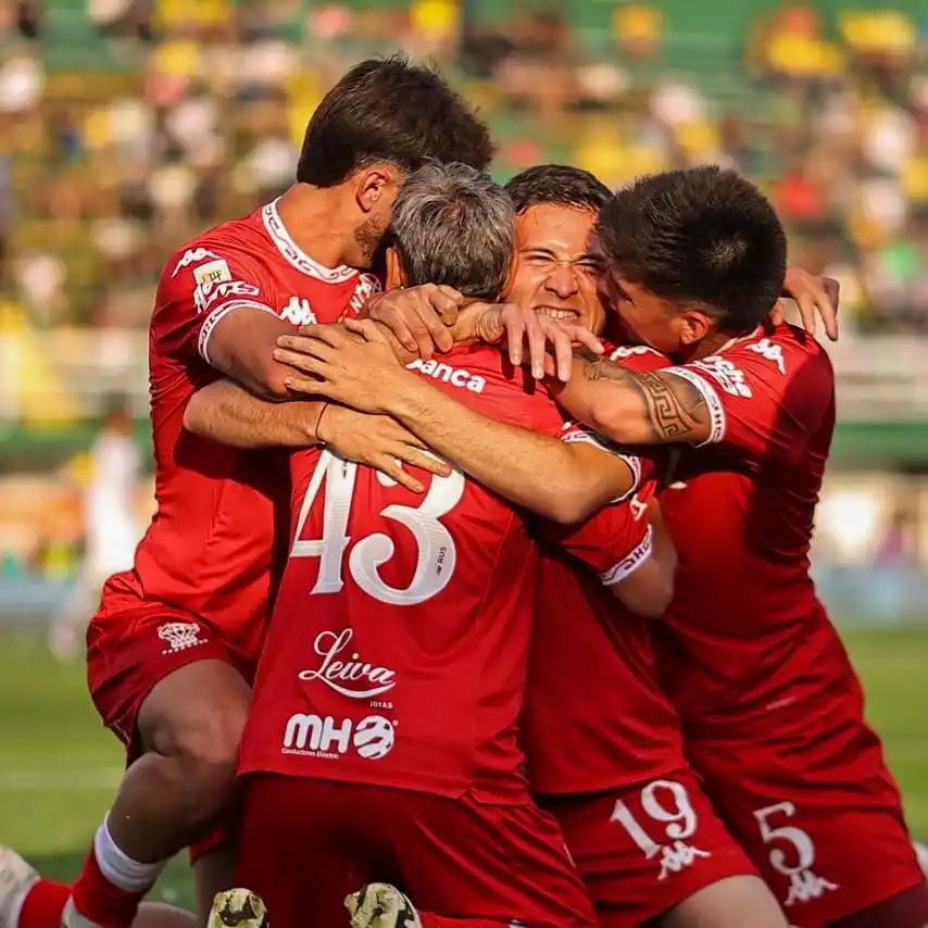 Huracán se hizo fuerte en Florencio Varela