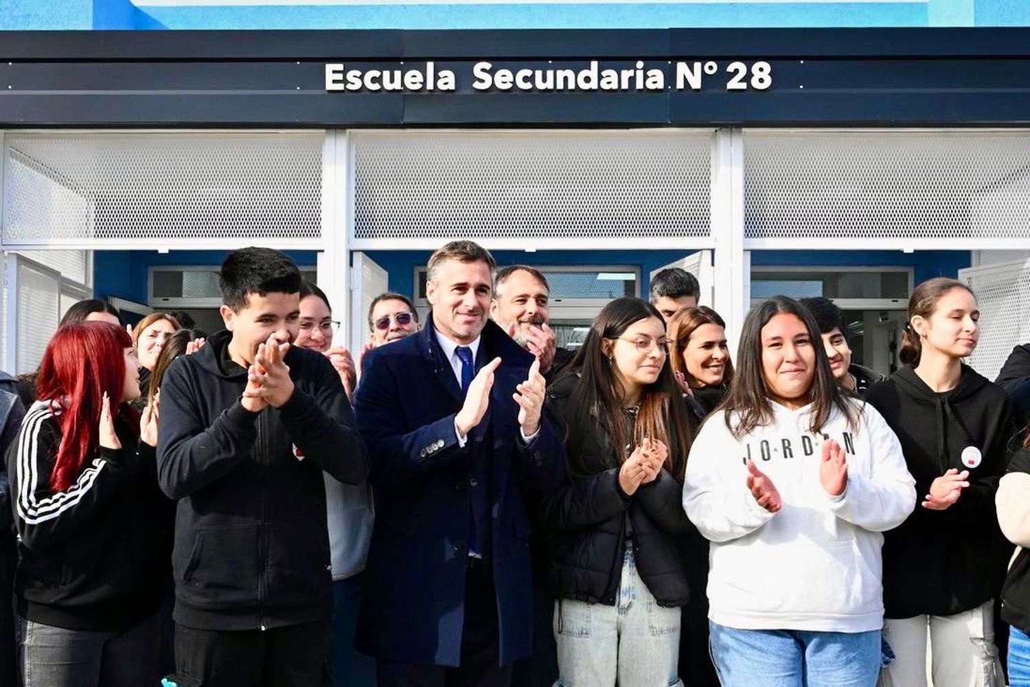 Achával inauguró la Secundaria N° 28 en Pilar