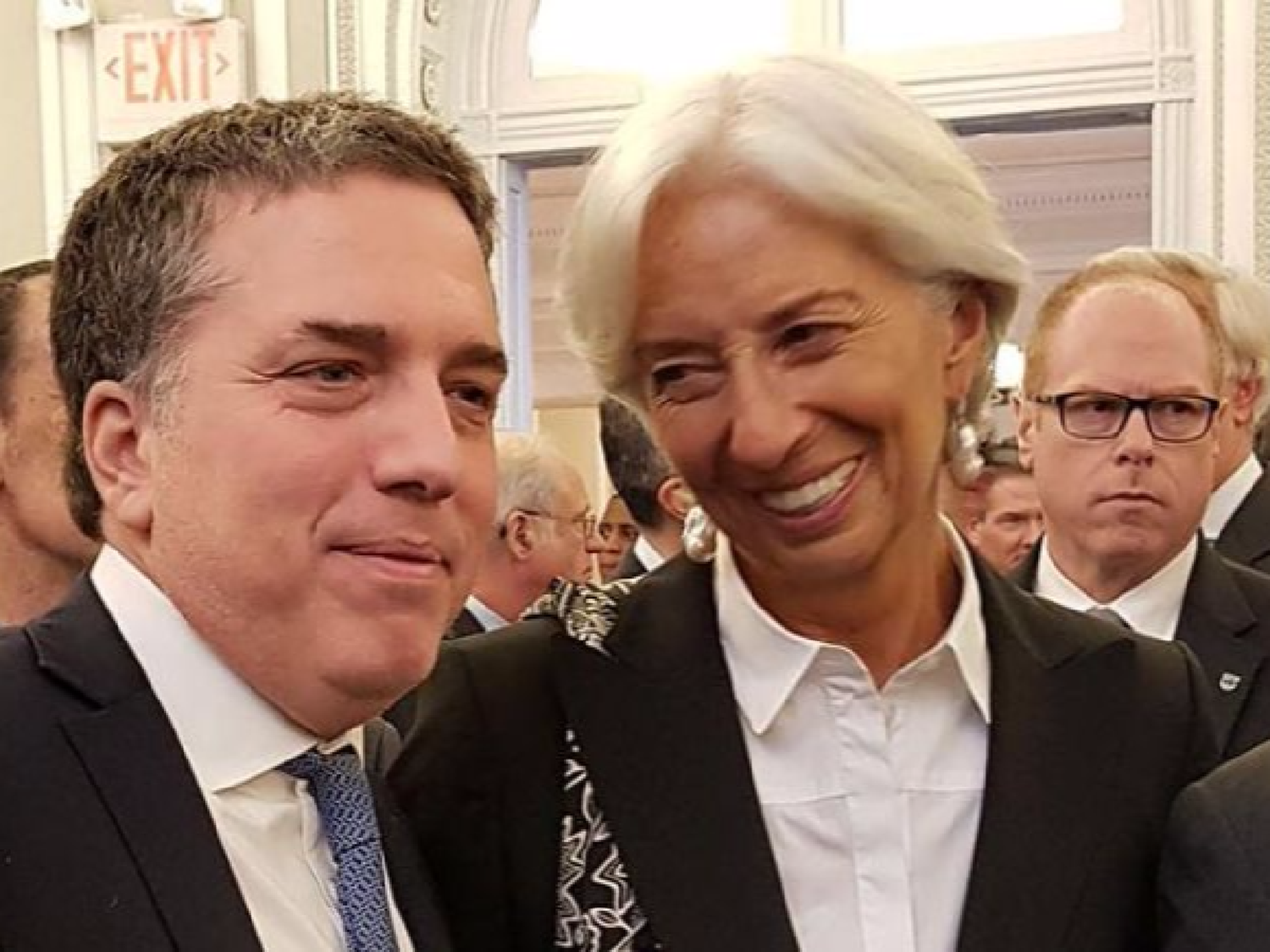 FMI revisará el plan económico local para "fortalecer" al país