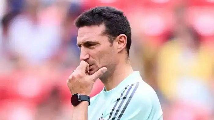 Toma fuerza la idea  de poner nueve  defensores en la lista  de la Selección Argentina