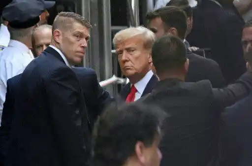 ¡HISTÓRICO! Donald Trump se declara no culpable de 34 cargos criminales