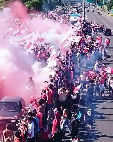 Mundial de Clubes en Japón: Una multitud despidió a River en Ezeiza