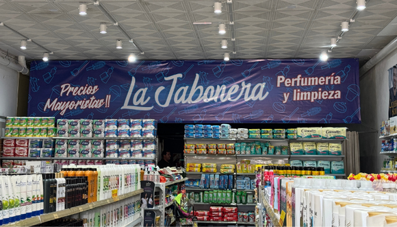 La Jabonera abrió su nuevo local y Blanca fue la ganadora de la orden de compra