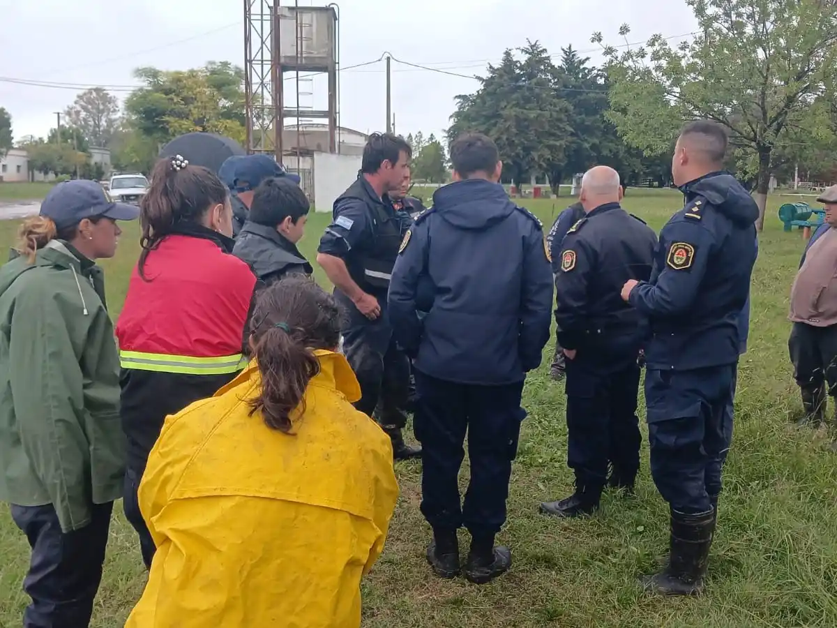 Intensa búsqueda de un hombre desaparecido en Arroyo Clé, Rosario del Tala