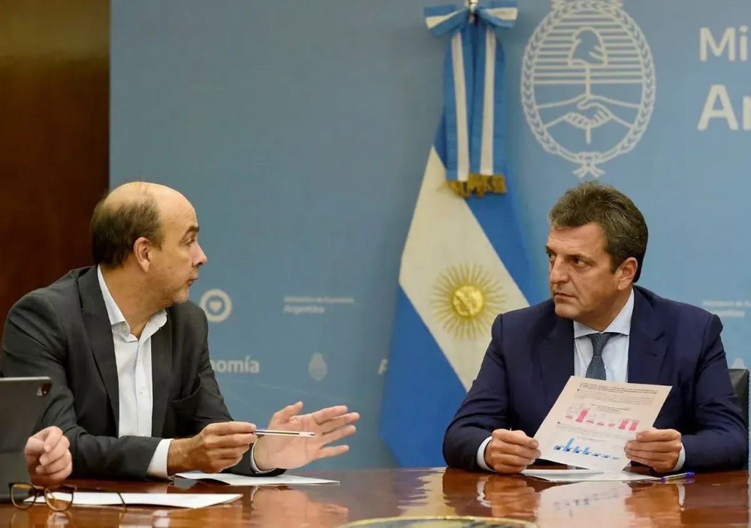 El Ministerio de Economía anuncia el pago próximo de los cupones de los bonos en dólares reestructurados en 2020