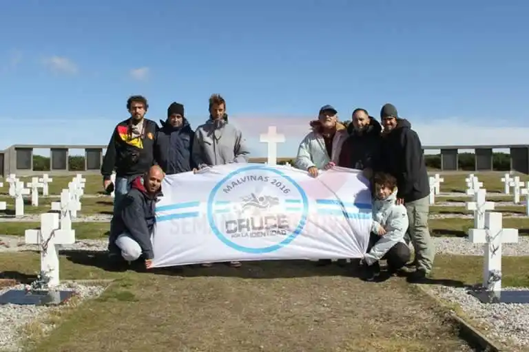 “Muchos soldados dejaron su vida y su identidad en Malvinas”