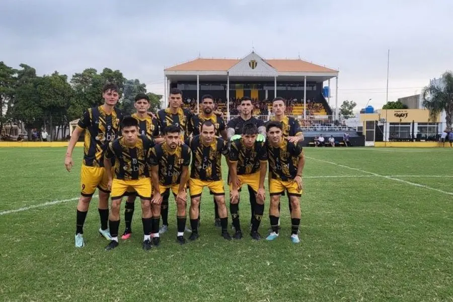Libertad goleó a Atlético María Juana y avanzó a la Final de la Copa «Departamento Castellanos»