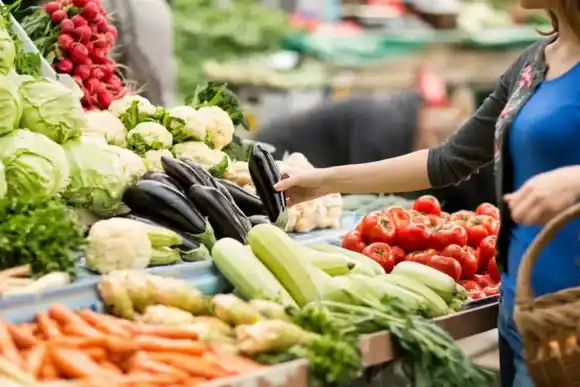 Los precios de los vegetales se dispararon por heladas y caída en la producción y le meten presión al costo de vida