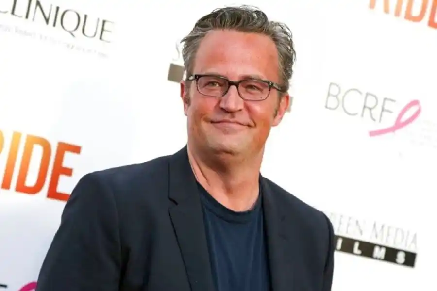 Qué encontró la policía en la casa de Matthew Perry, el actor de Friends que murió este fin de semana