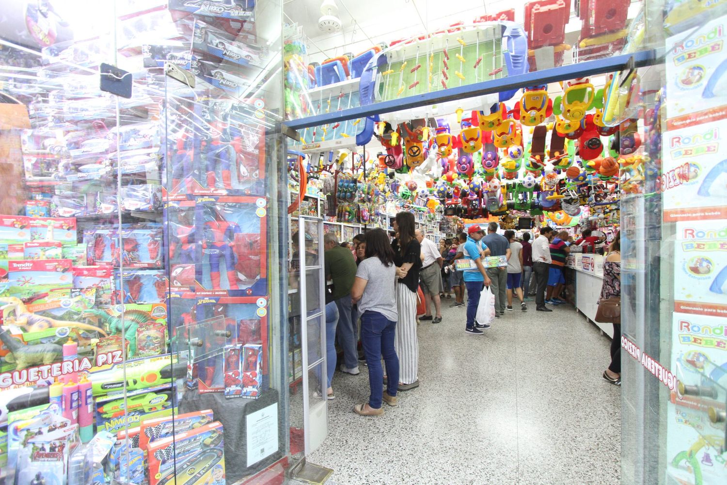 Las ventas para Reyes son buenas y hay reposición de stock en jugueterías