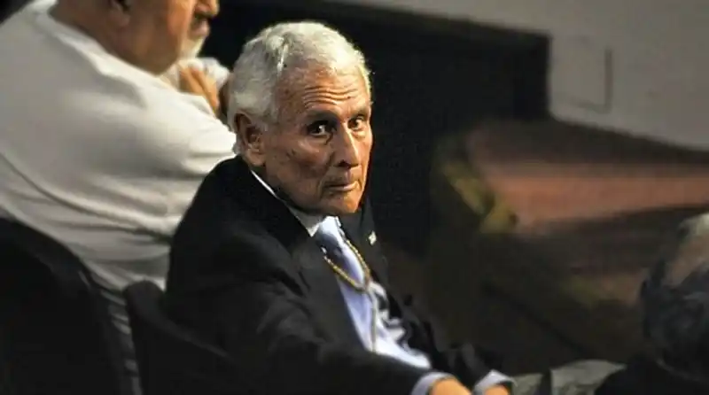 La Justicia revocó la prisión domiciliaria del represor Miguel Etchecolatz