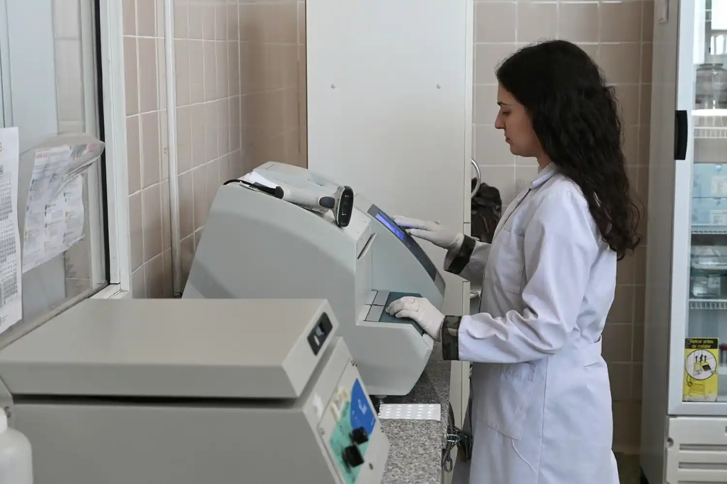 Con 50% más de insumos y en red: así trabajan los laboratorios de la Provincia de Santa Fe para la detección del dengue