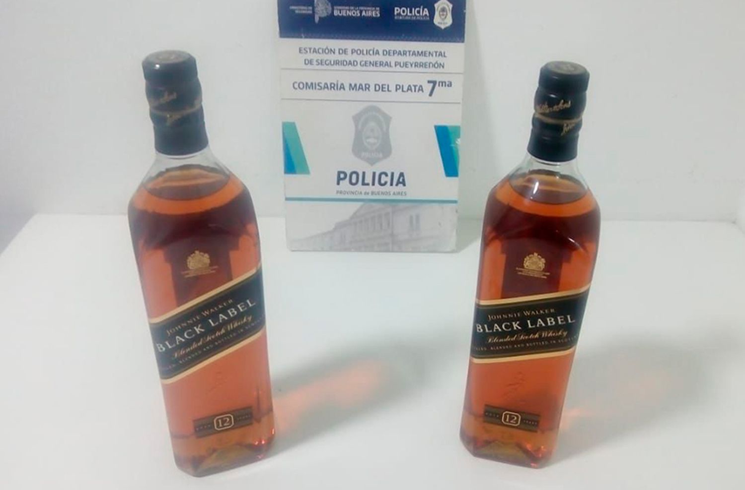 Menores ladrones se defendieron a trompadas y patadas en un hipermercado